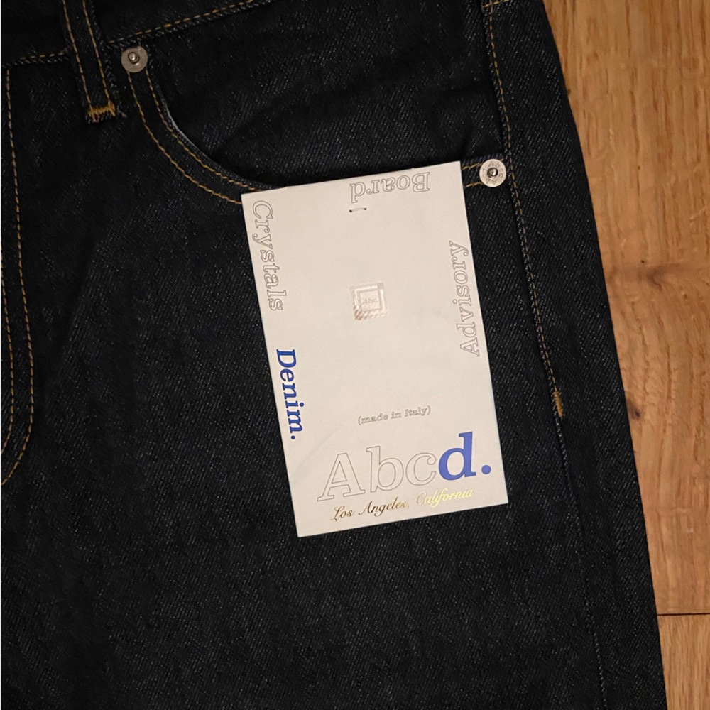 Advisory Board Crystals Jeans, 32d - Picture 4 of 8